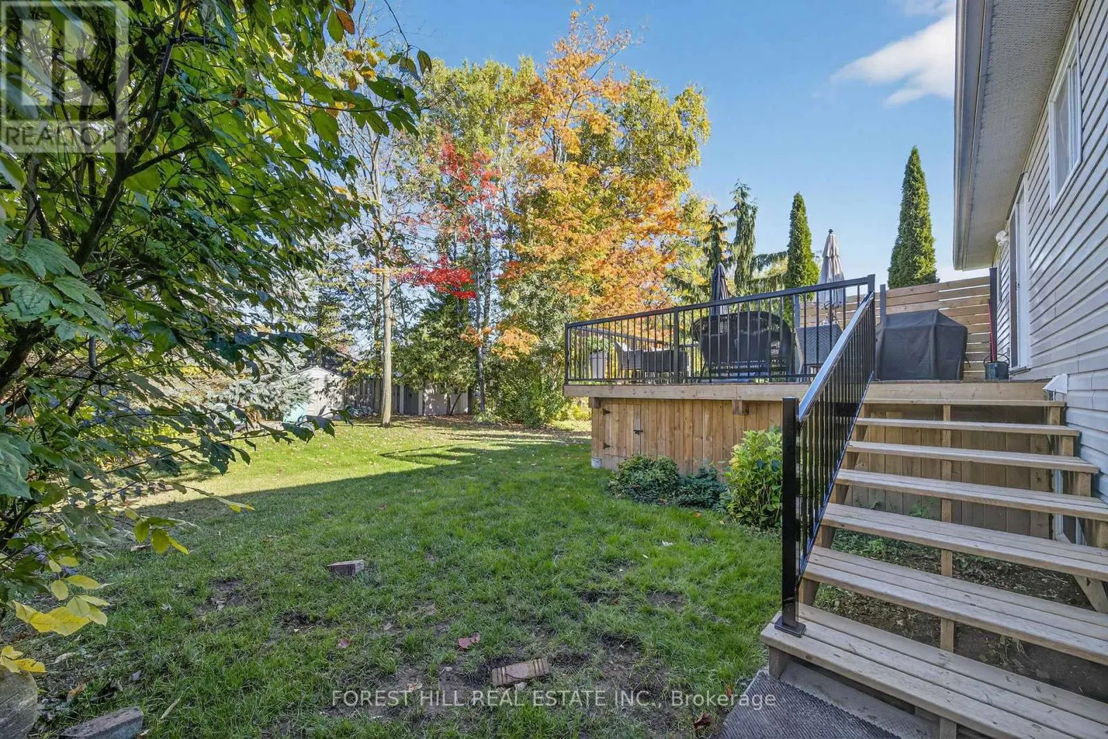694 CEDAR PATH