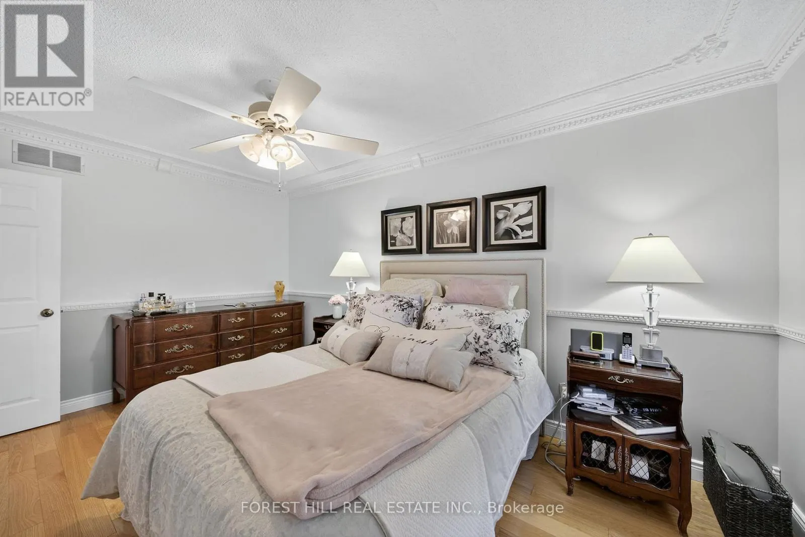 694 CEDAR PATH