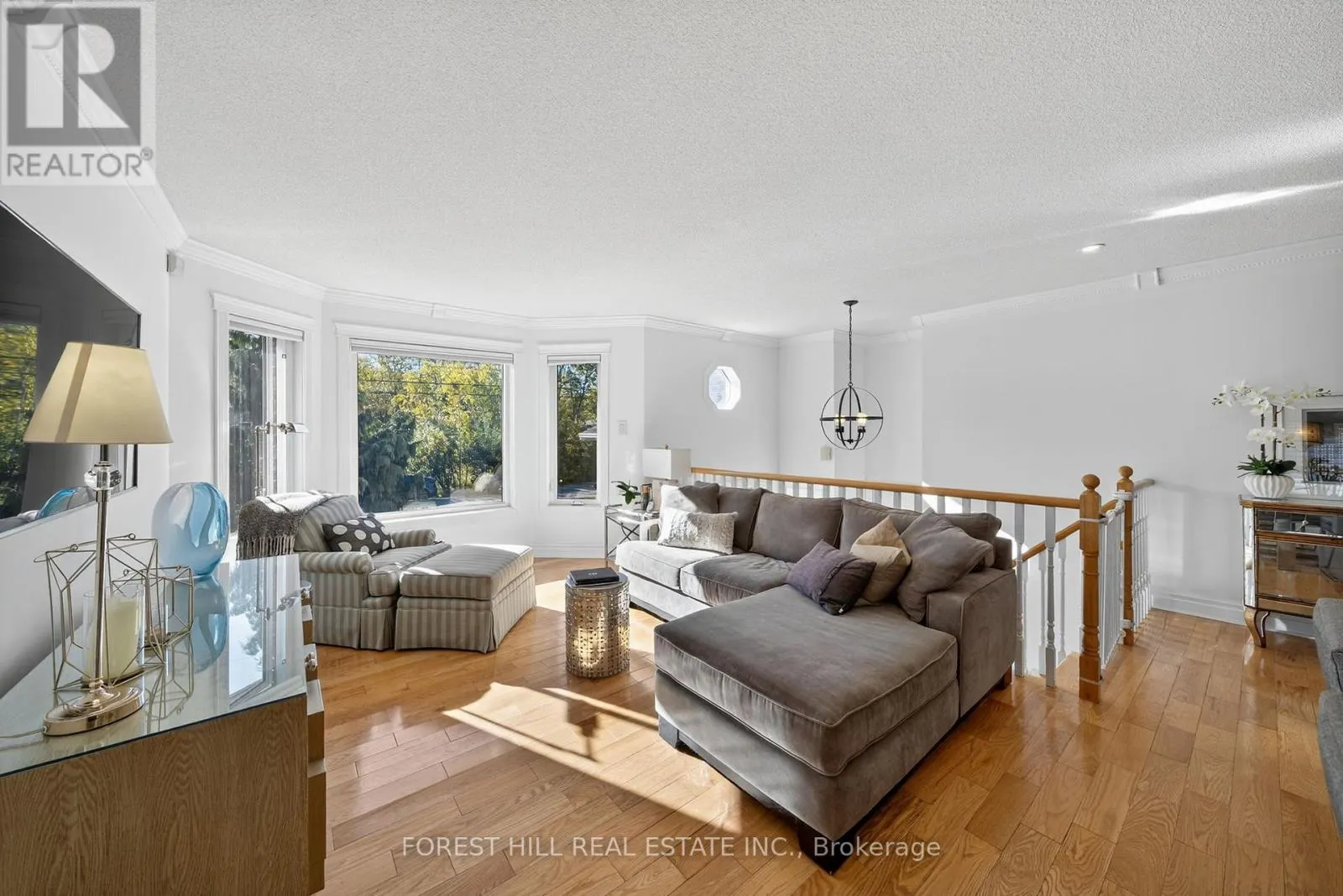 694 CEDAR PATH