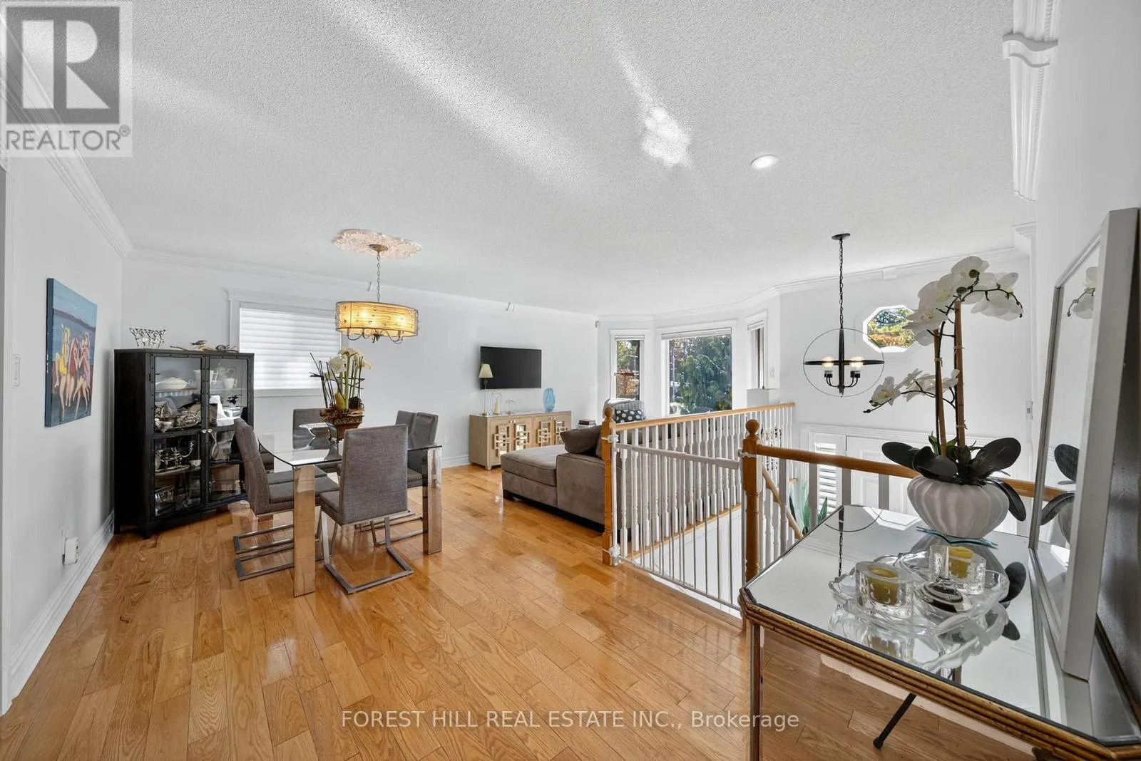 694 CEDAR PATH