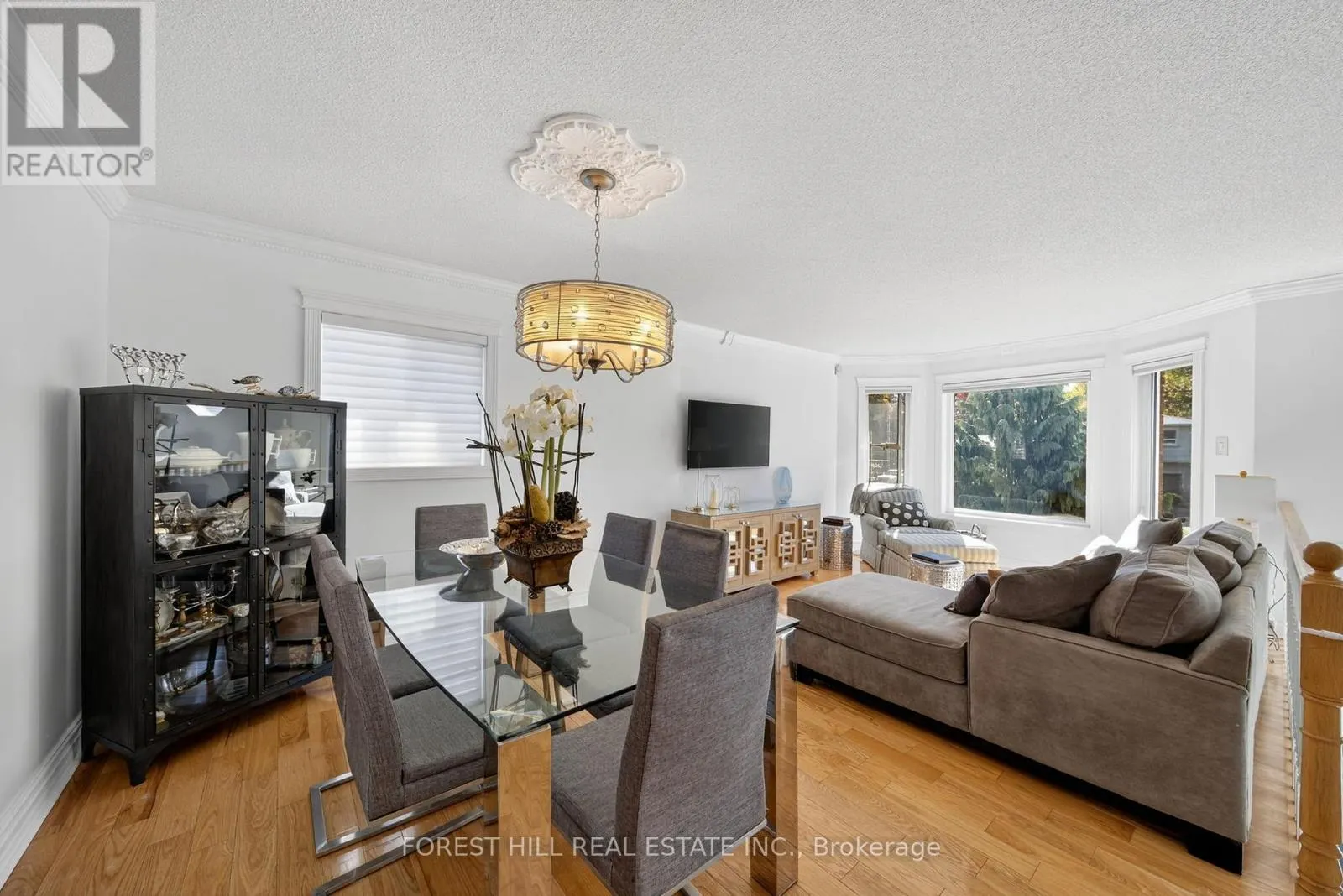 694 CEDAR PATH