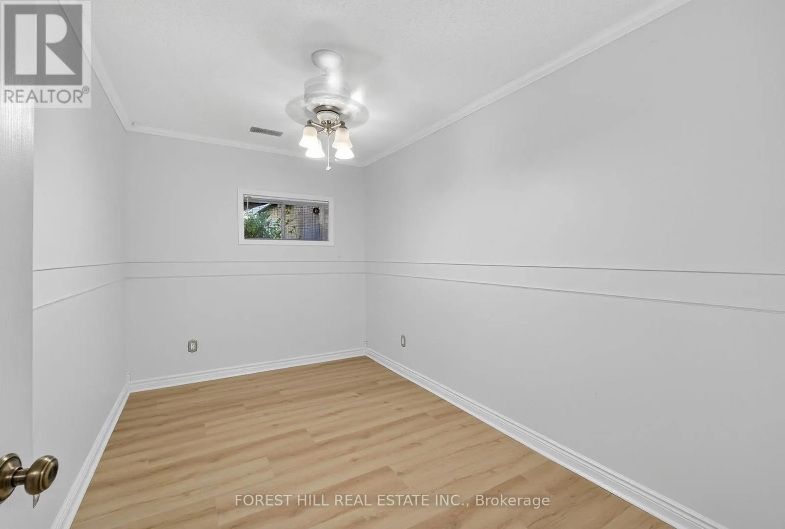 694 CEDAR PATH