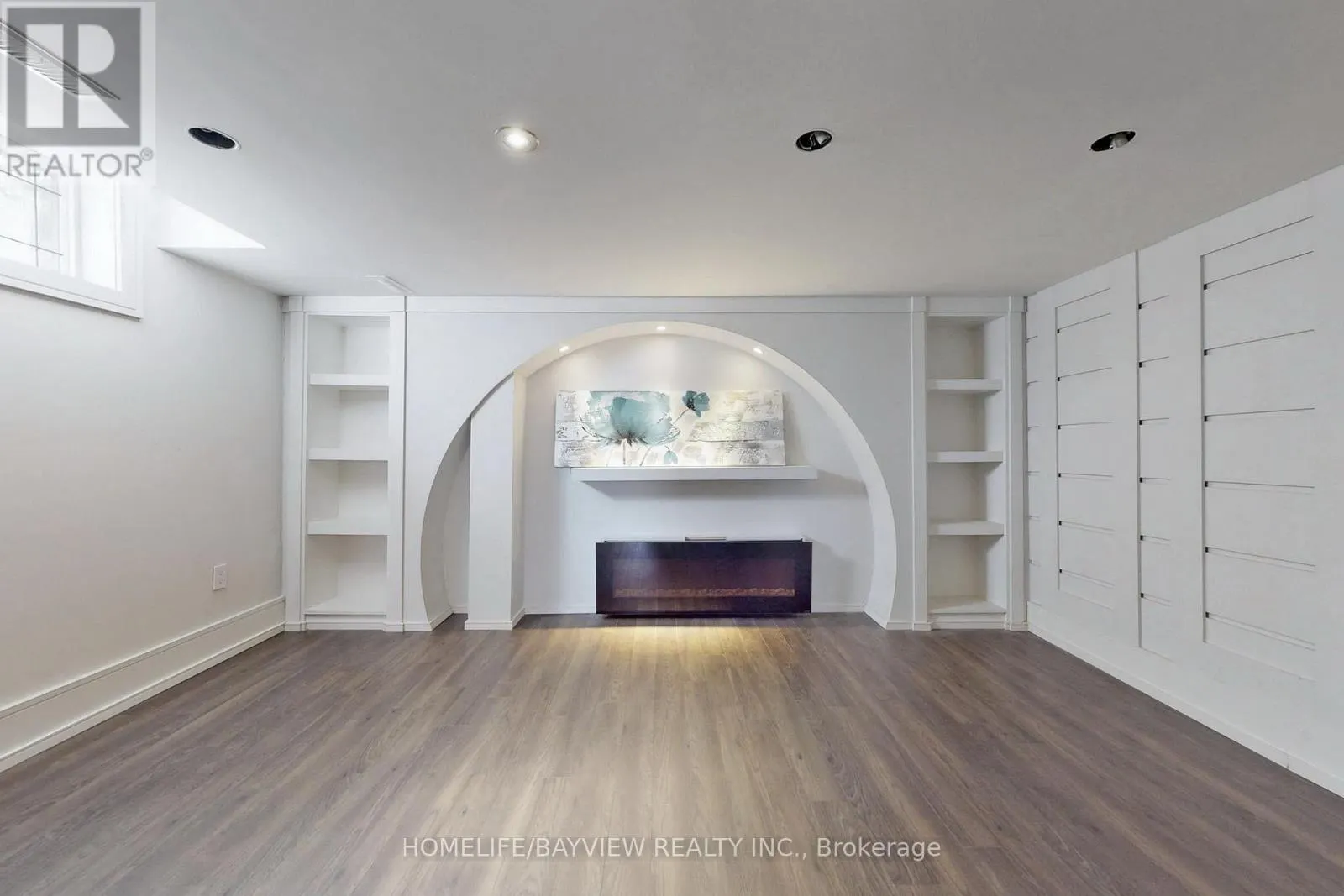 72 LENSMITH DRIVE