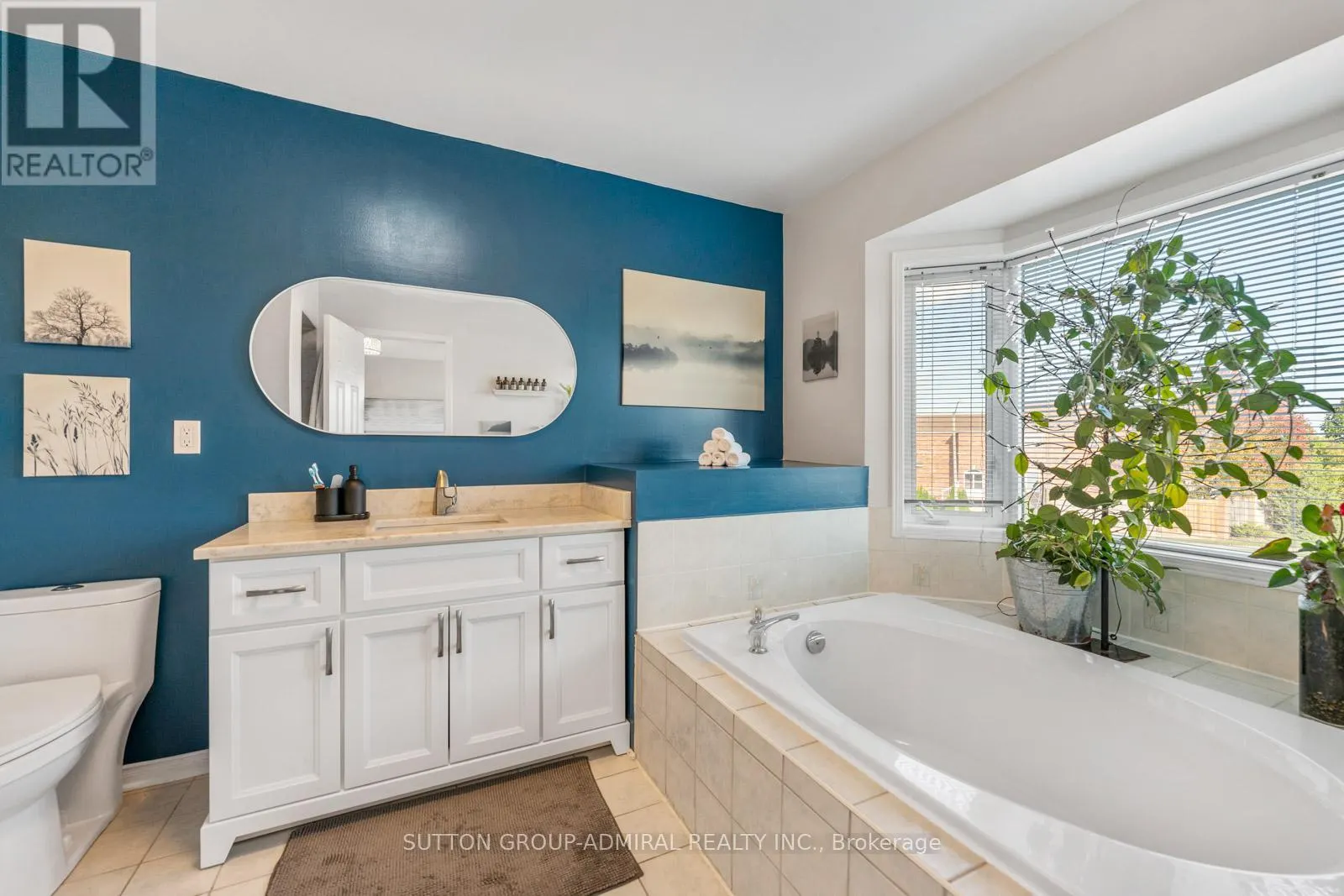 25 UMBRIA CRESCENT