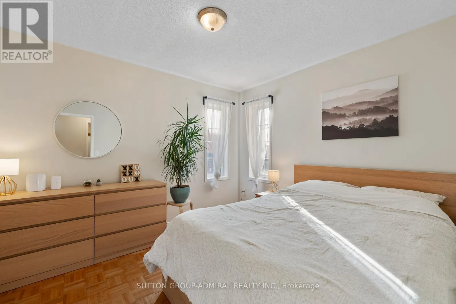 25 UMBRIA CRESCENT
