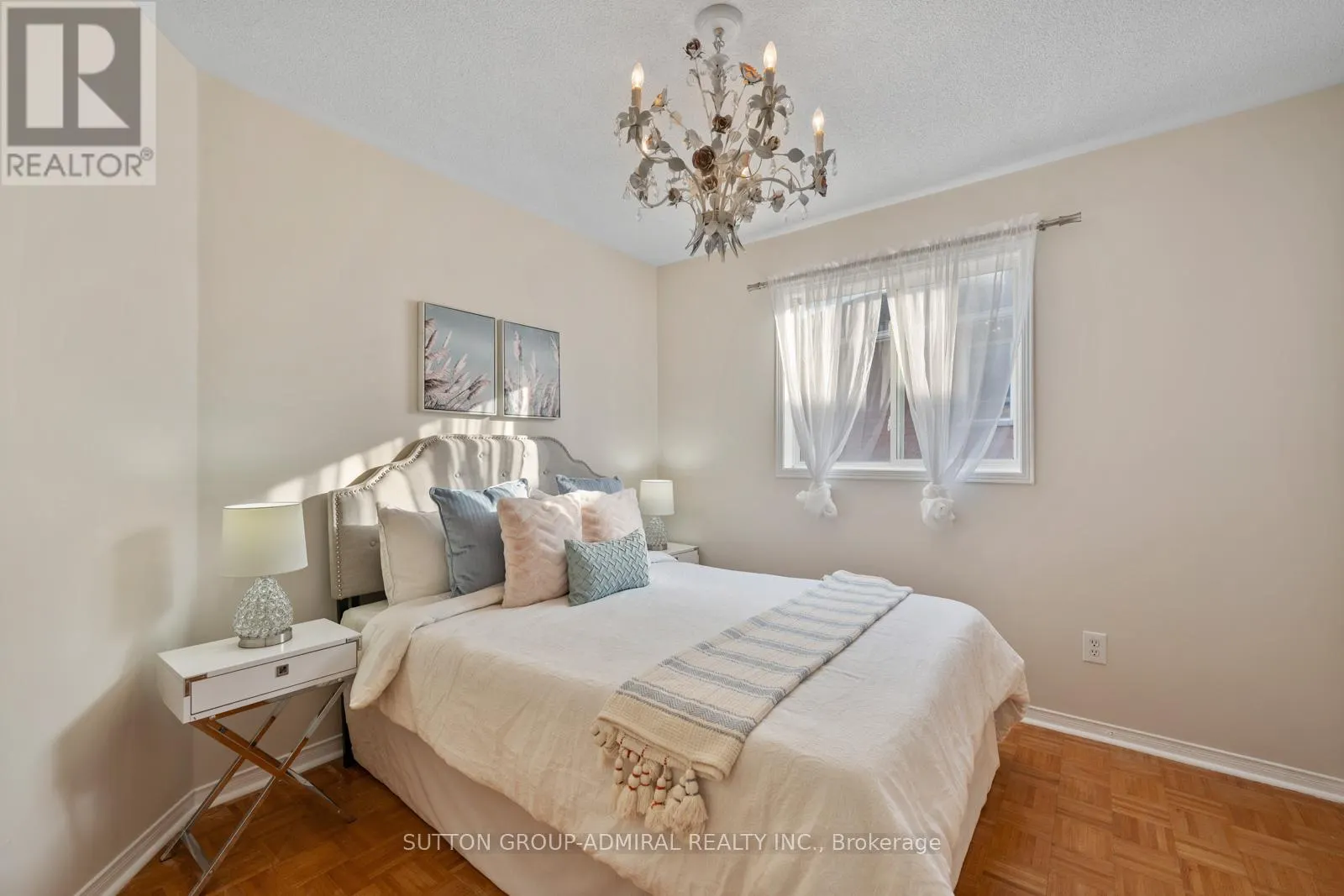 25 UMBRIA CRESCENT