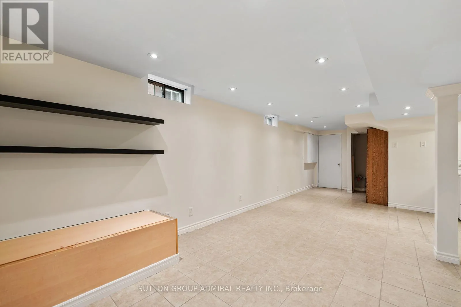 25 UMBRIA CRESCENT