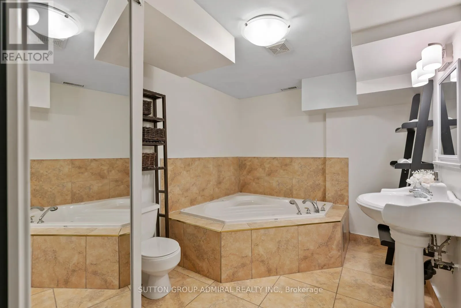25 UMBRIA CRESCENT