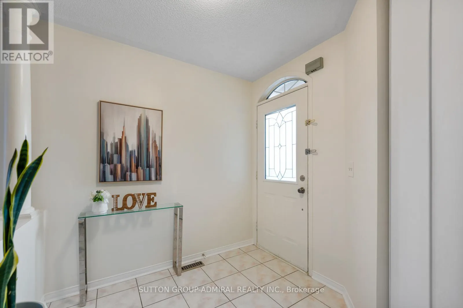 25 UMBRIA CRESCENT