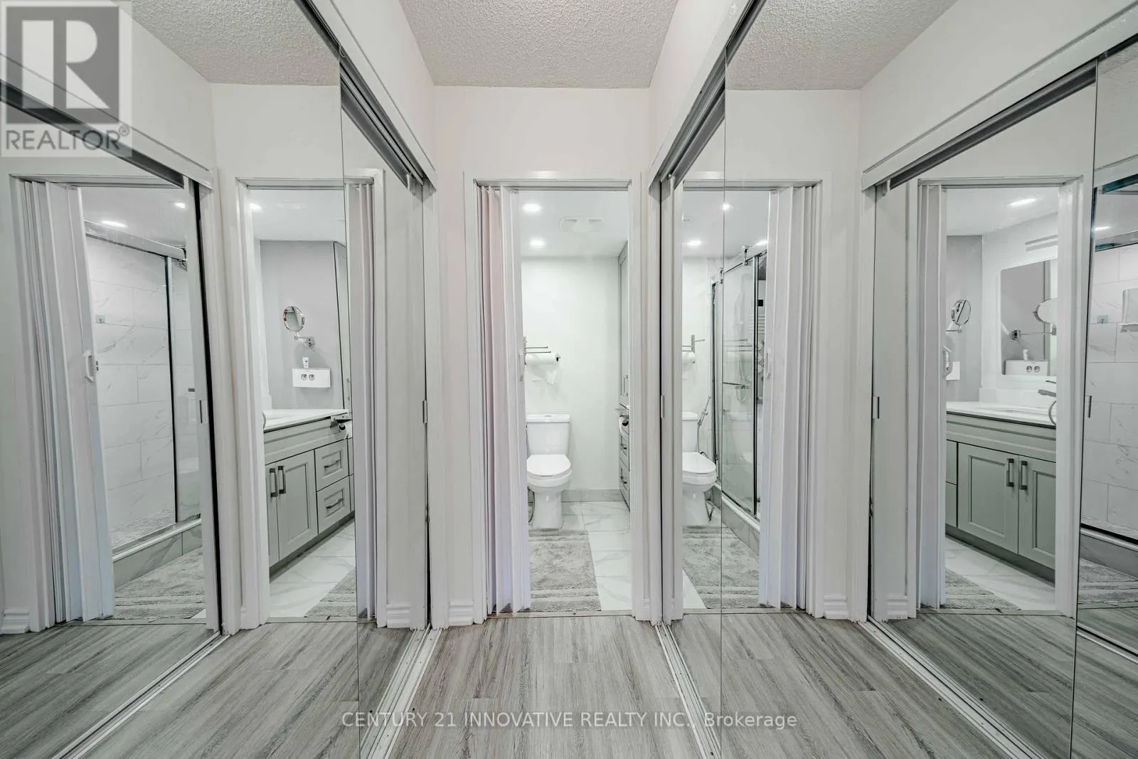 511 - 5 WELDRICK ROAD W