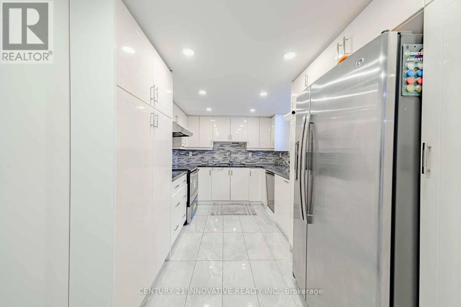 511 - 5 WELDRICK ROAD W