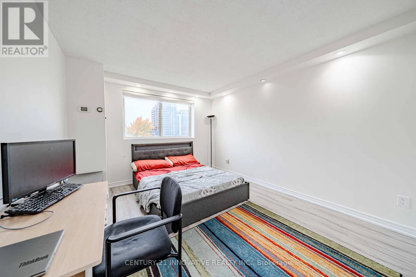 511 - 5 WELDRICK ROAD W