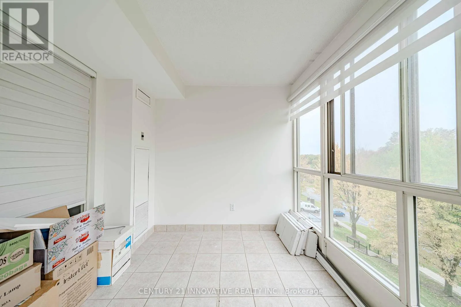511 - 5 WELDRICK ROAD W
