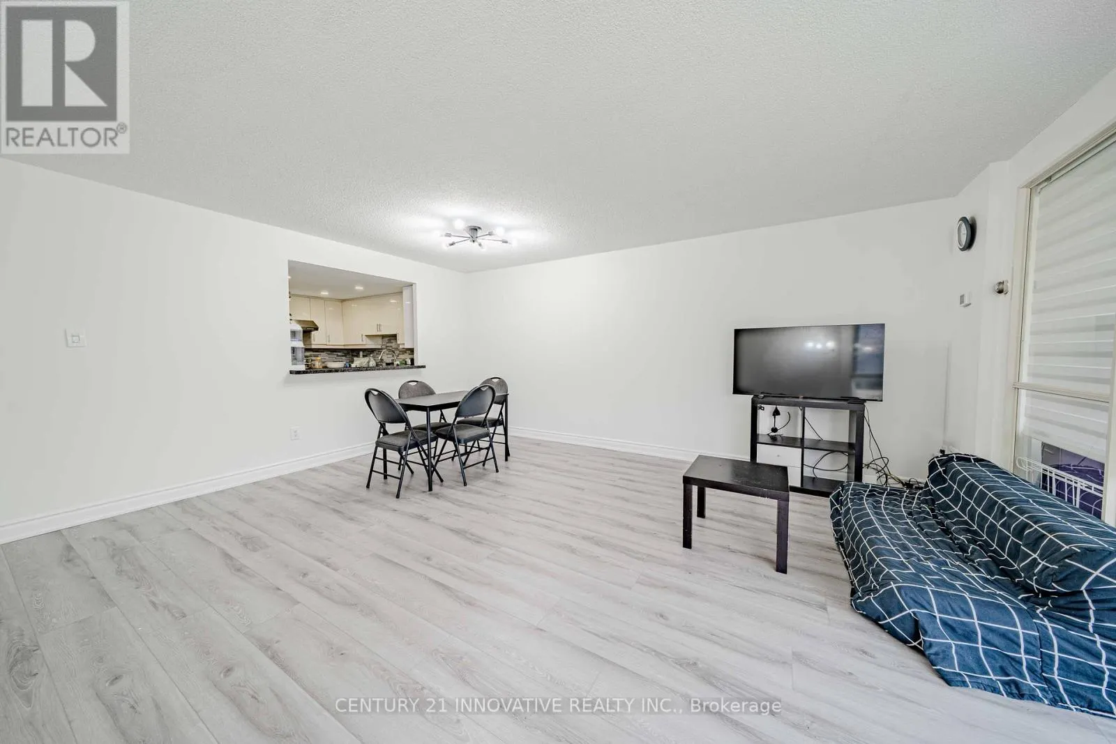 511 - 5 WELDRICK ROAD W