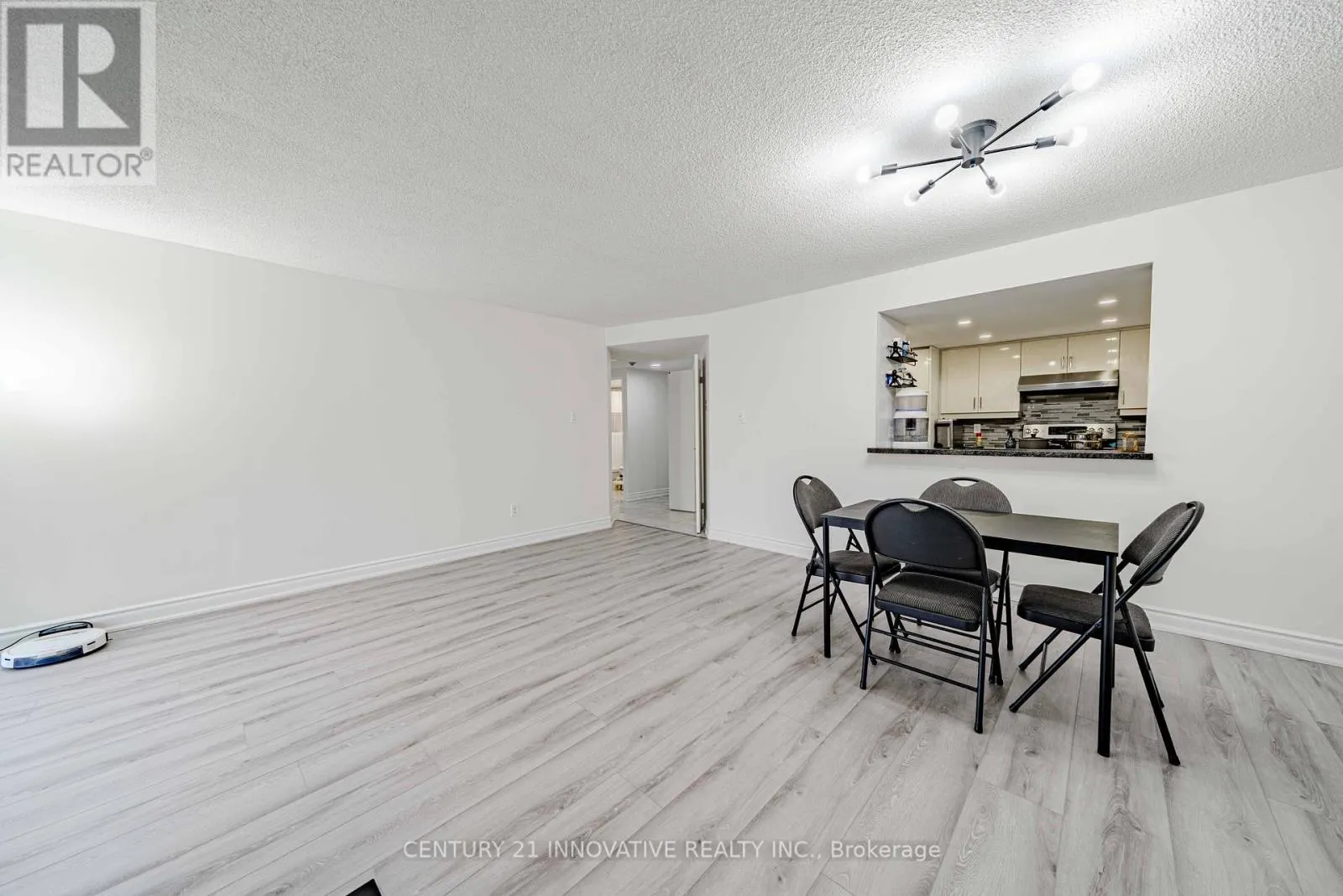 511 - 5 WELDRICK ROAD W