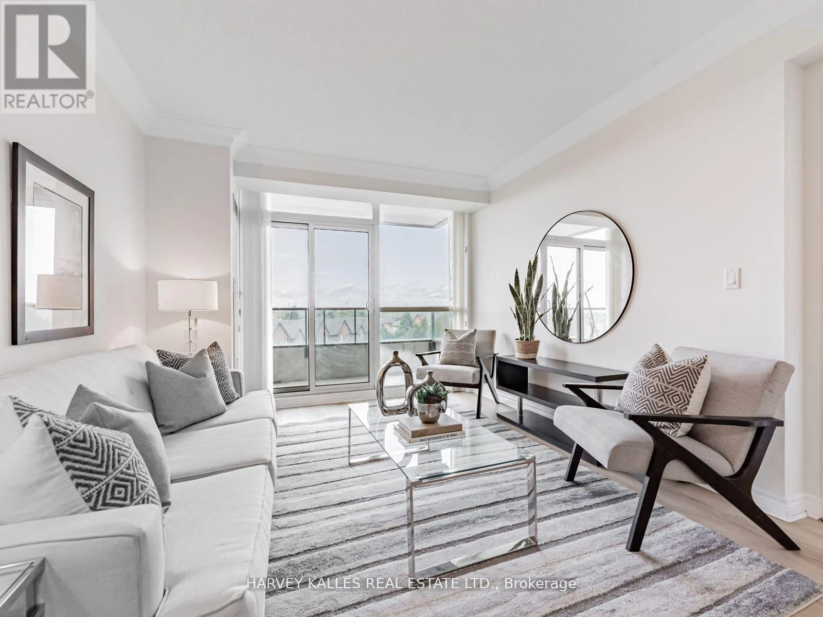 508 - 88 PROMENADE CIRCLE