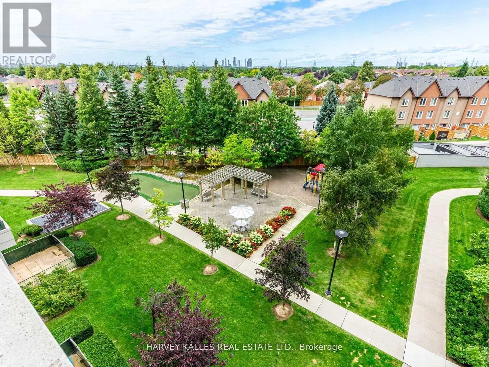 508 - 88 PROMENADE CIRCLE