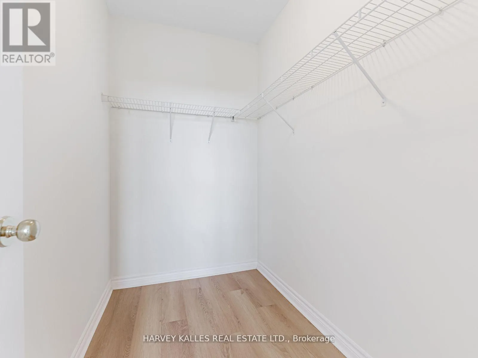 508 - 88 PROMENADE CIRCLE
