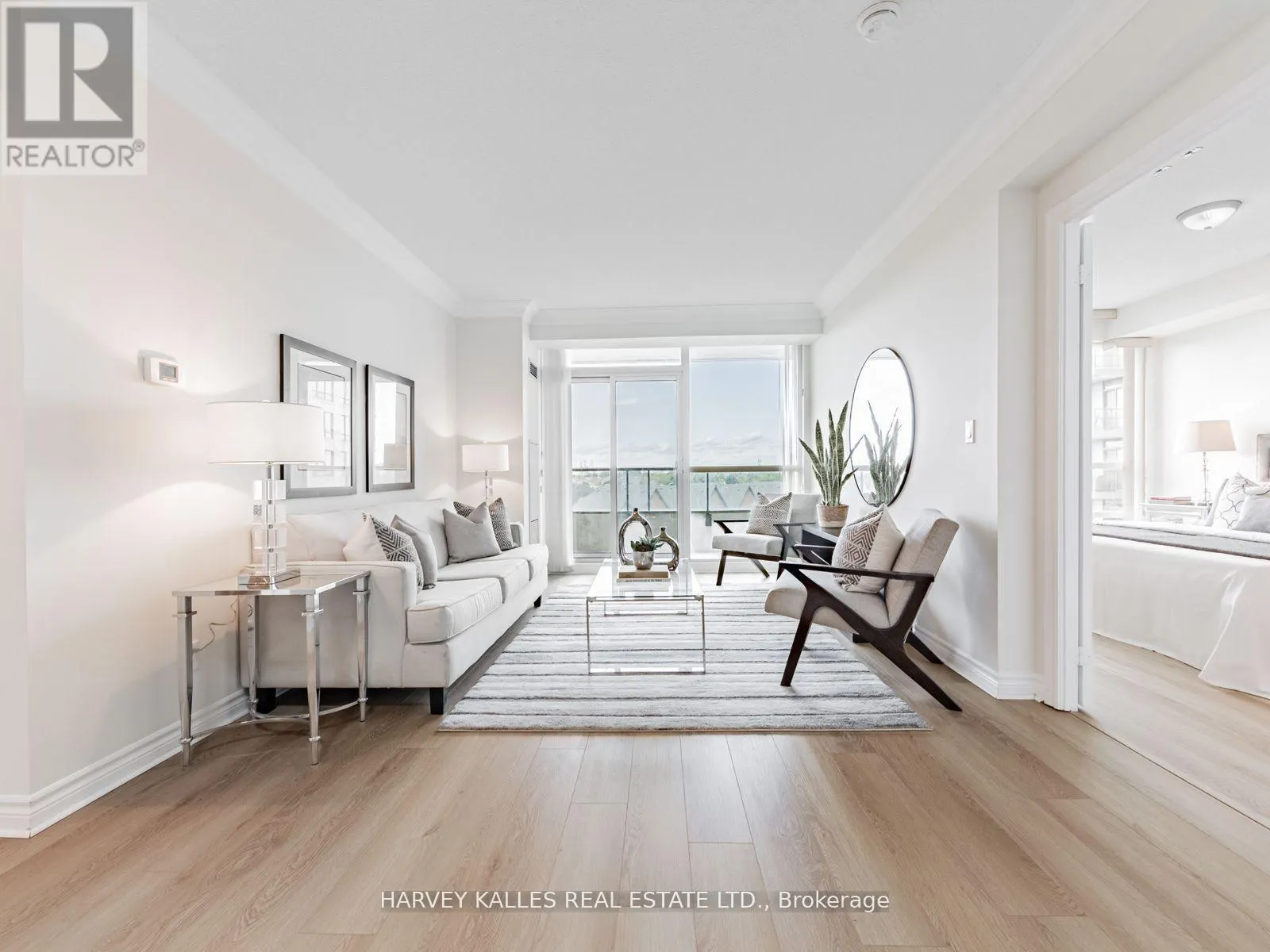 508 - 88 PROMENADE CIRCLE
