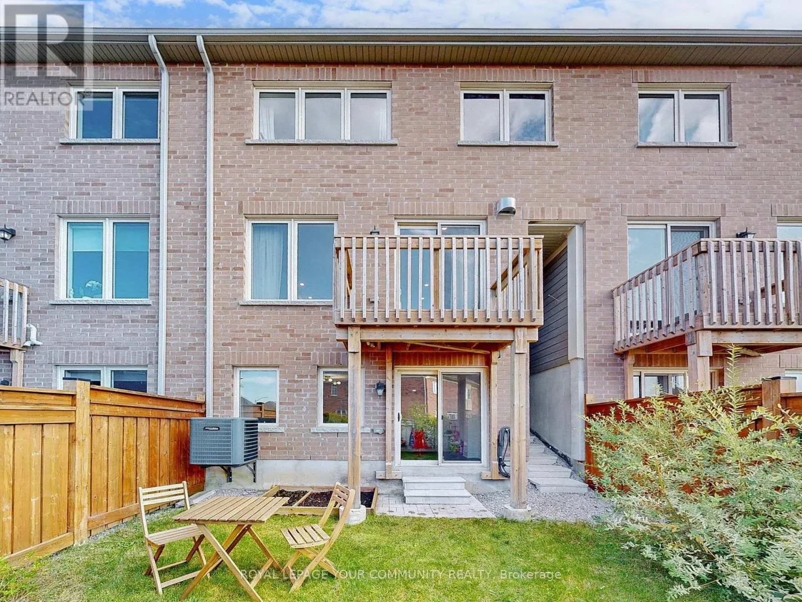 66 DRIZZEL CRESCENT
