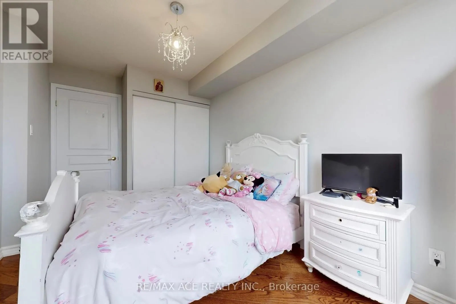 1108 - 29 NORTHERN HEIGHTS DRIVE