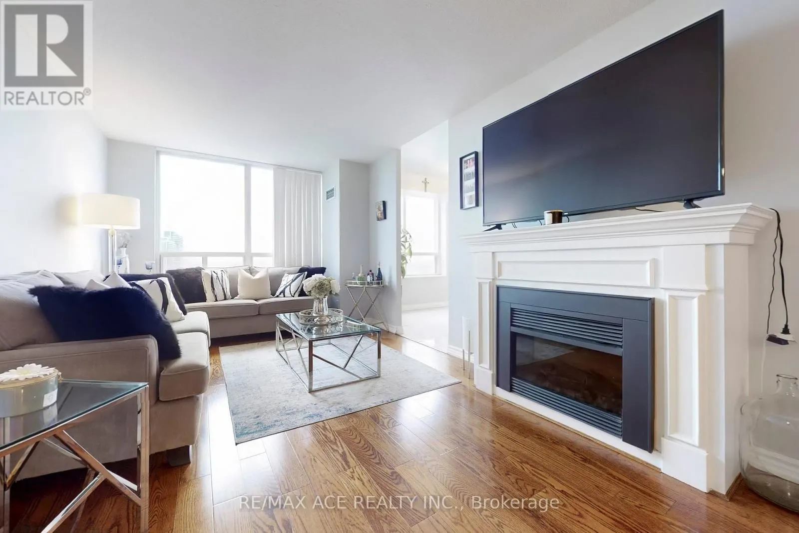 1108 - 29 NORTHERN HEIGHTS DRIVE