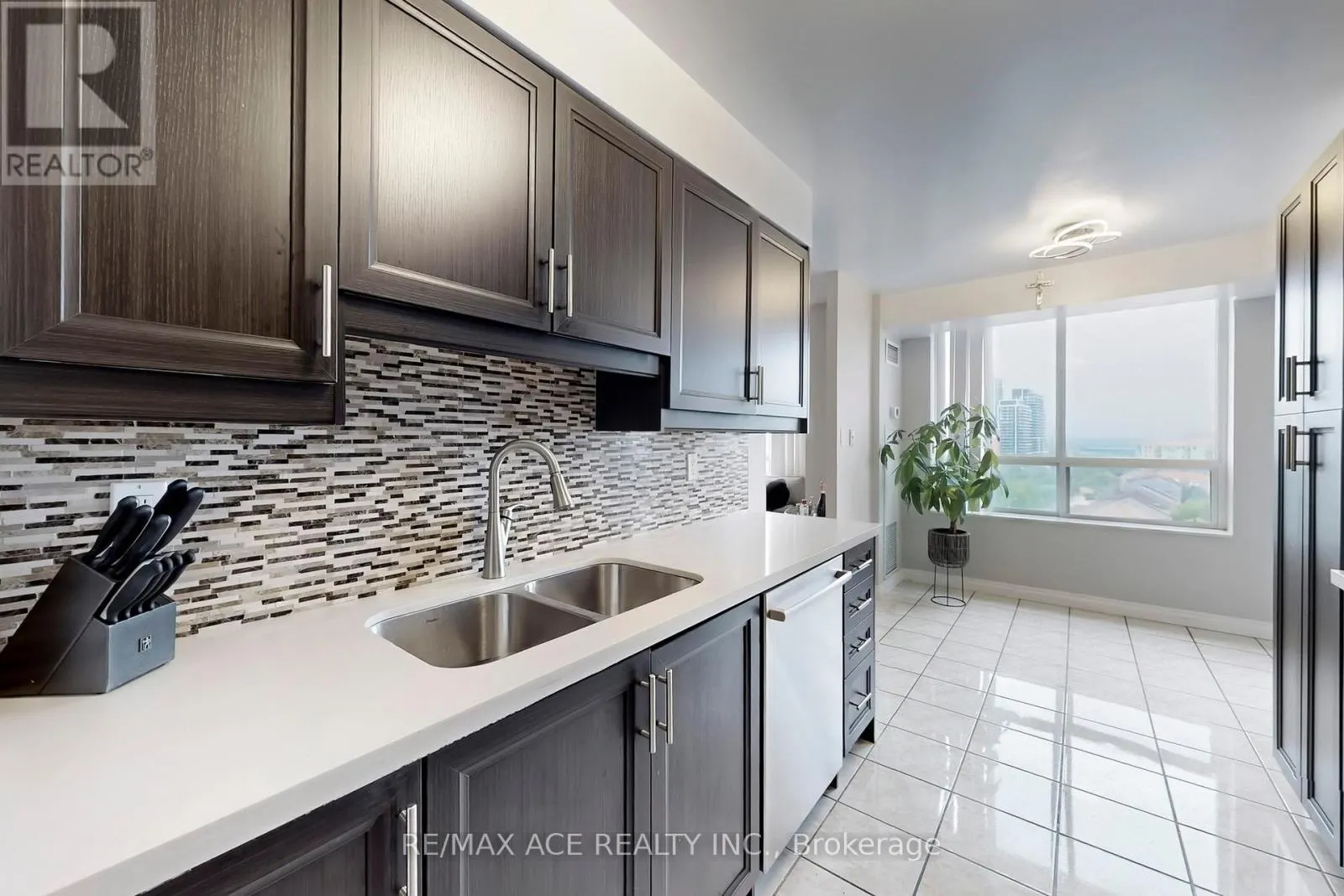 1108 - 29 NORTHERN HEIGHTS DRIVE