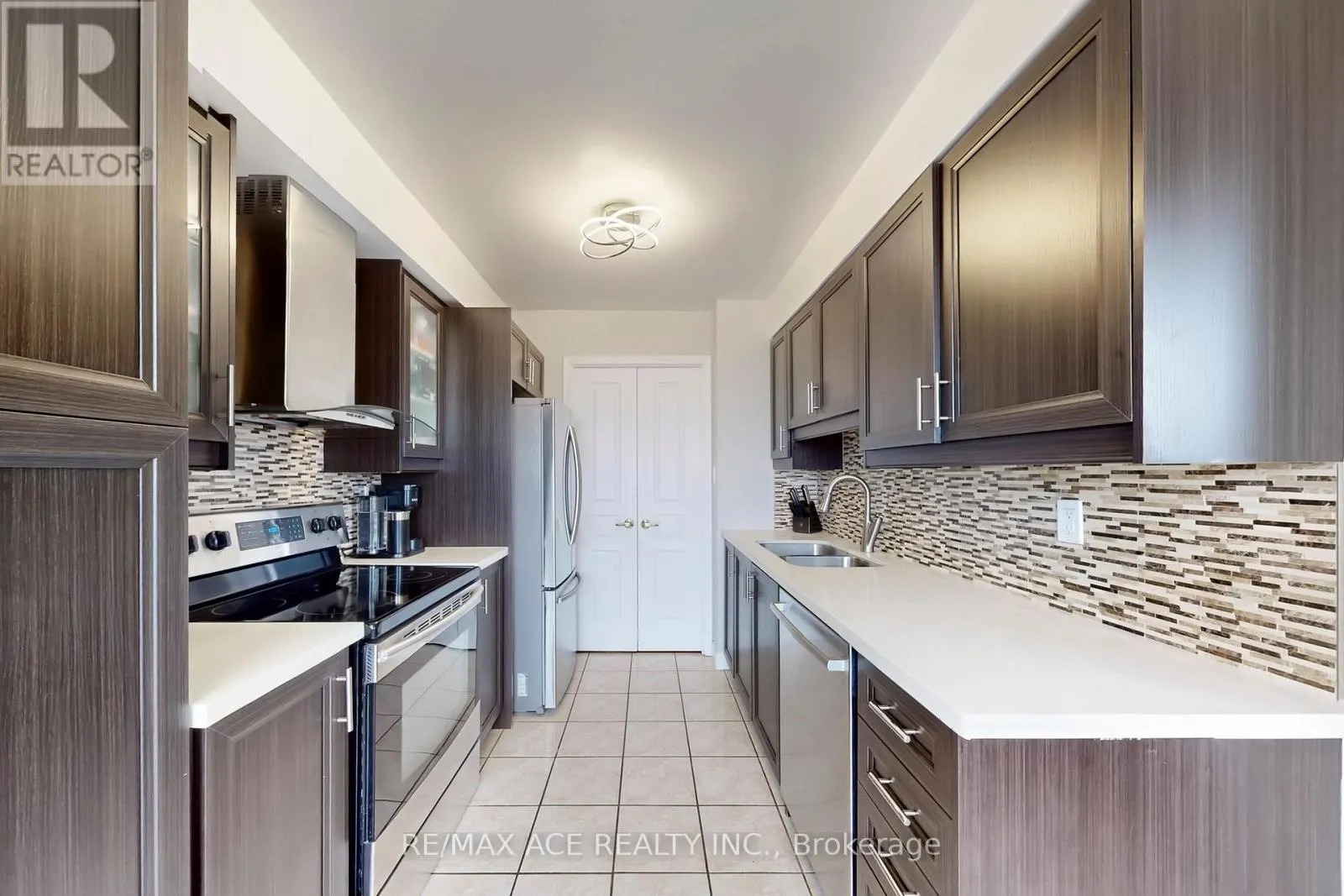 1108 - 29 NORTHERN HEIGHTS DRIVE
