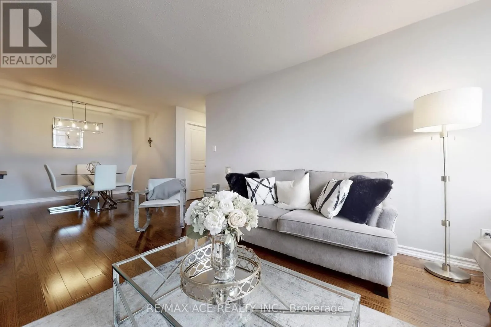 1108 - 29 NORTHERN HEIGHTS DRIVE
