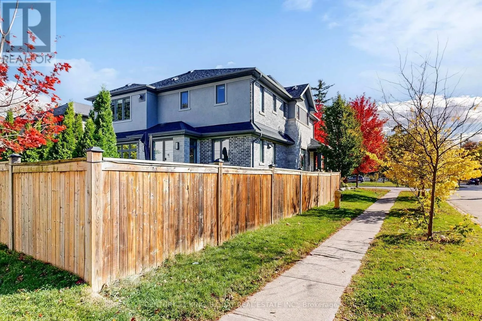 8 PARKWAY AVENUE
