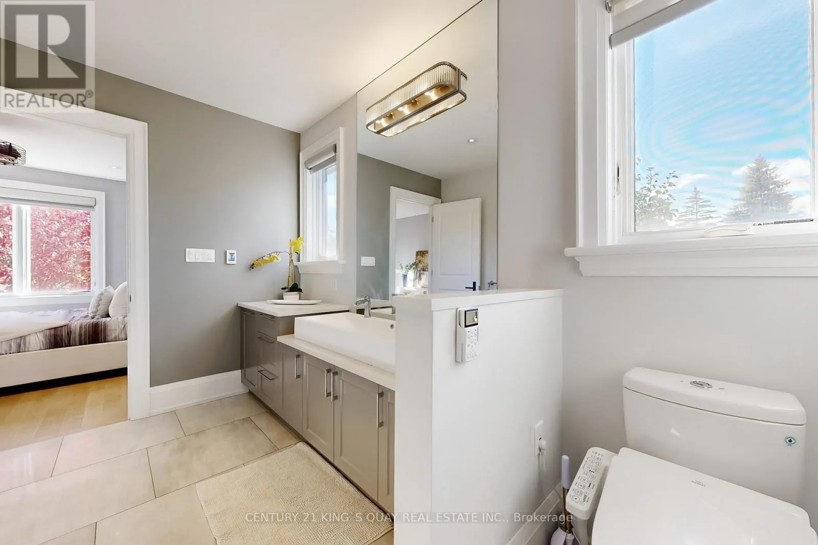 8 PARKWAY AVENUE
