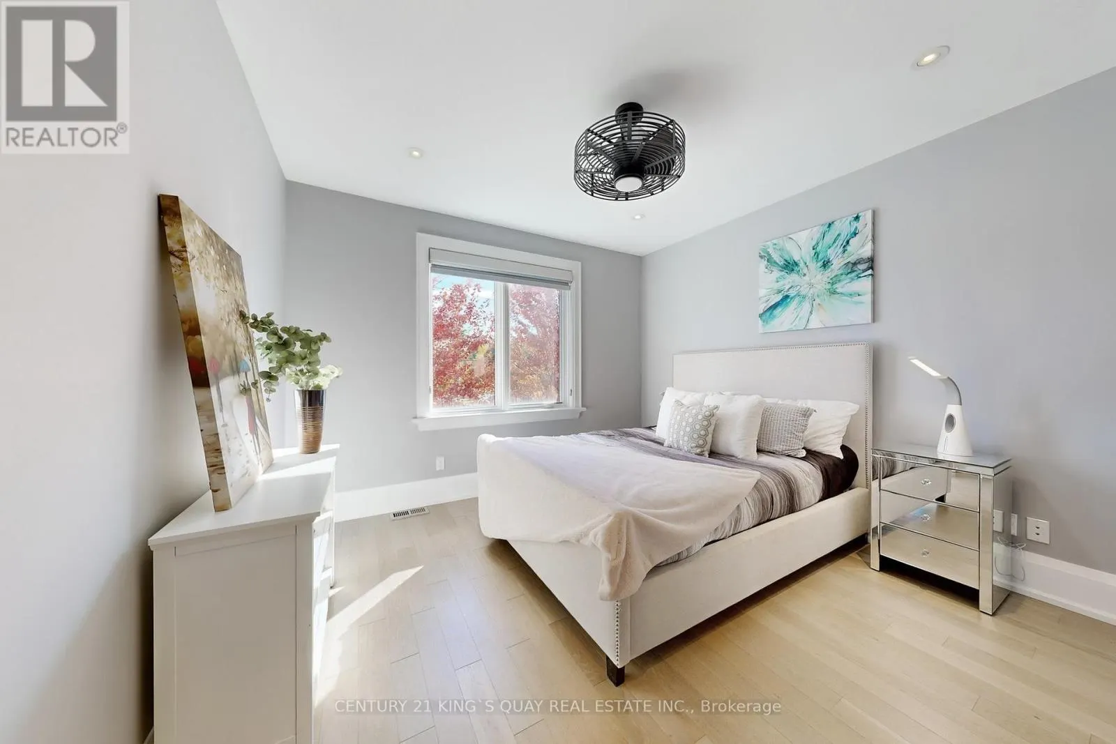8 PARKWAY AVENUE