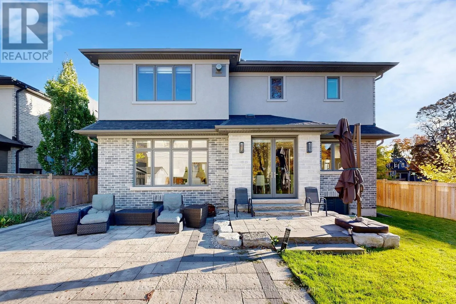 8 PARKWAY AVENUE