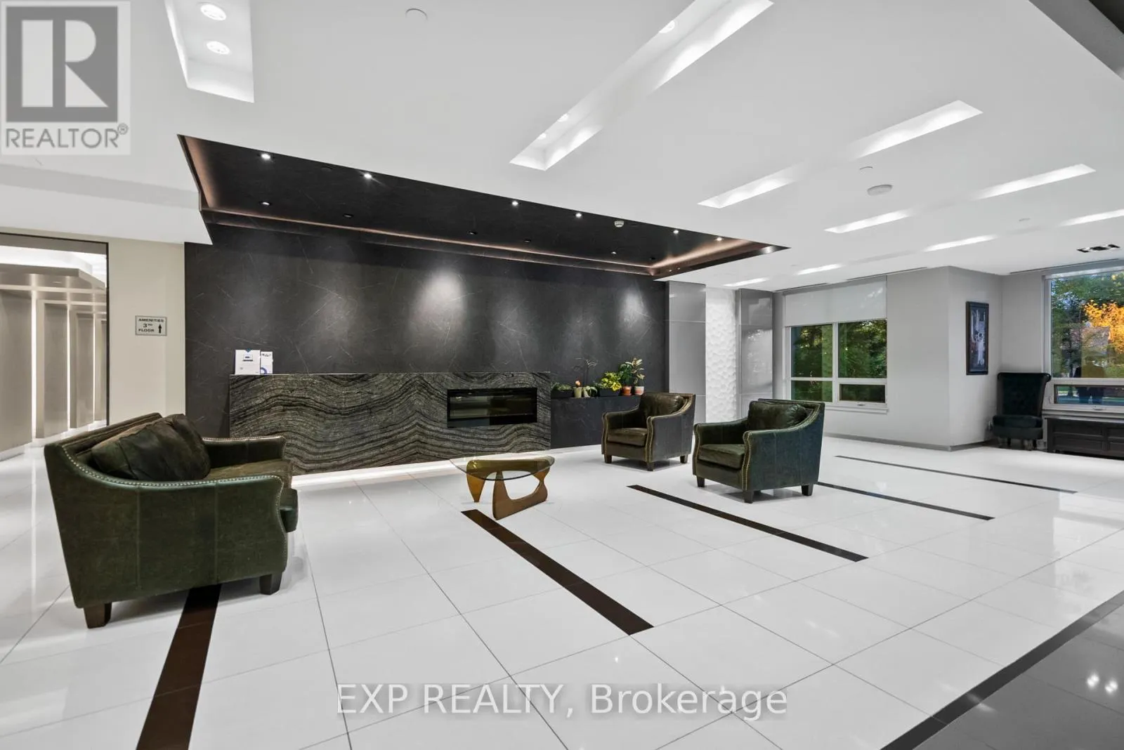 1011 - 7167 YONGE STREET