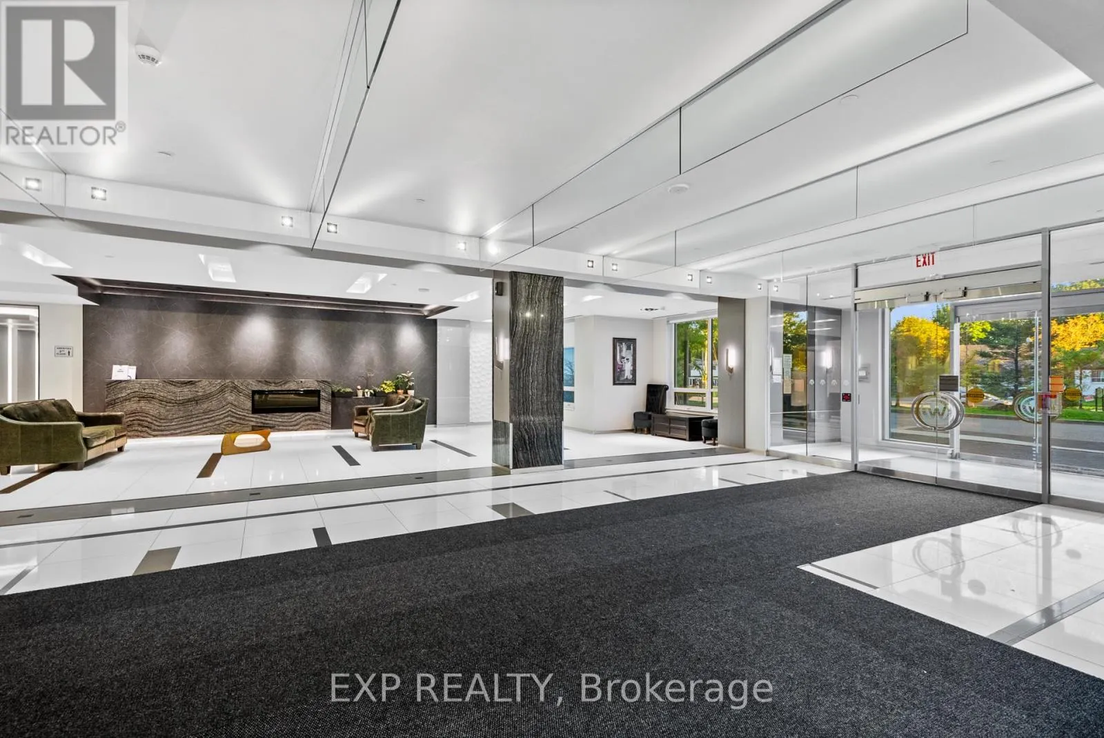 1011 - 7167 YONGE STREET