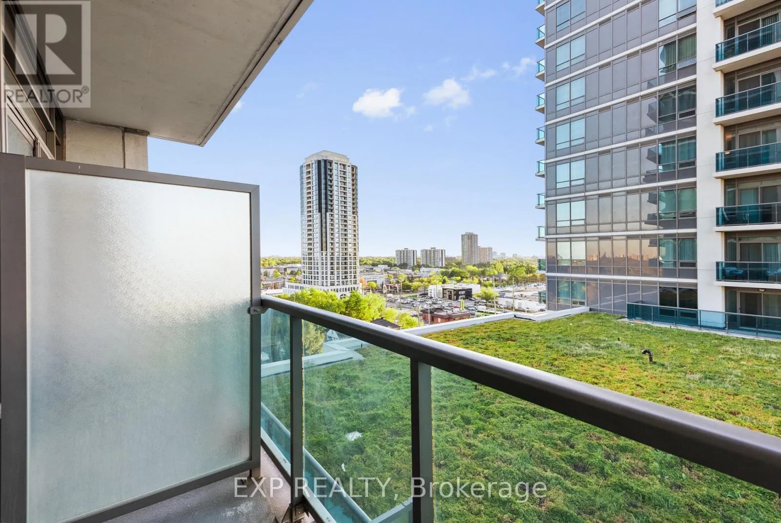 1011 - 7167 YONGE STREET