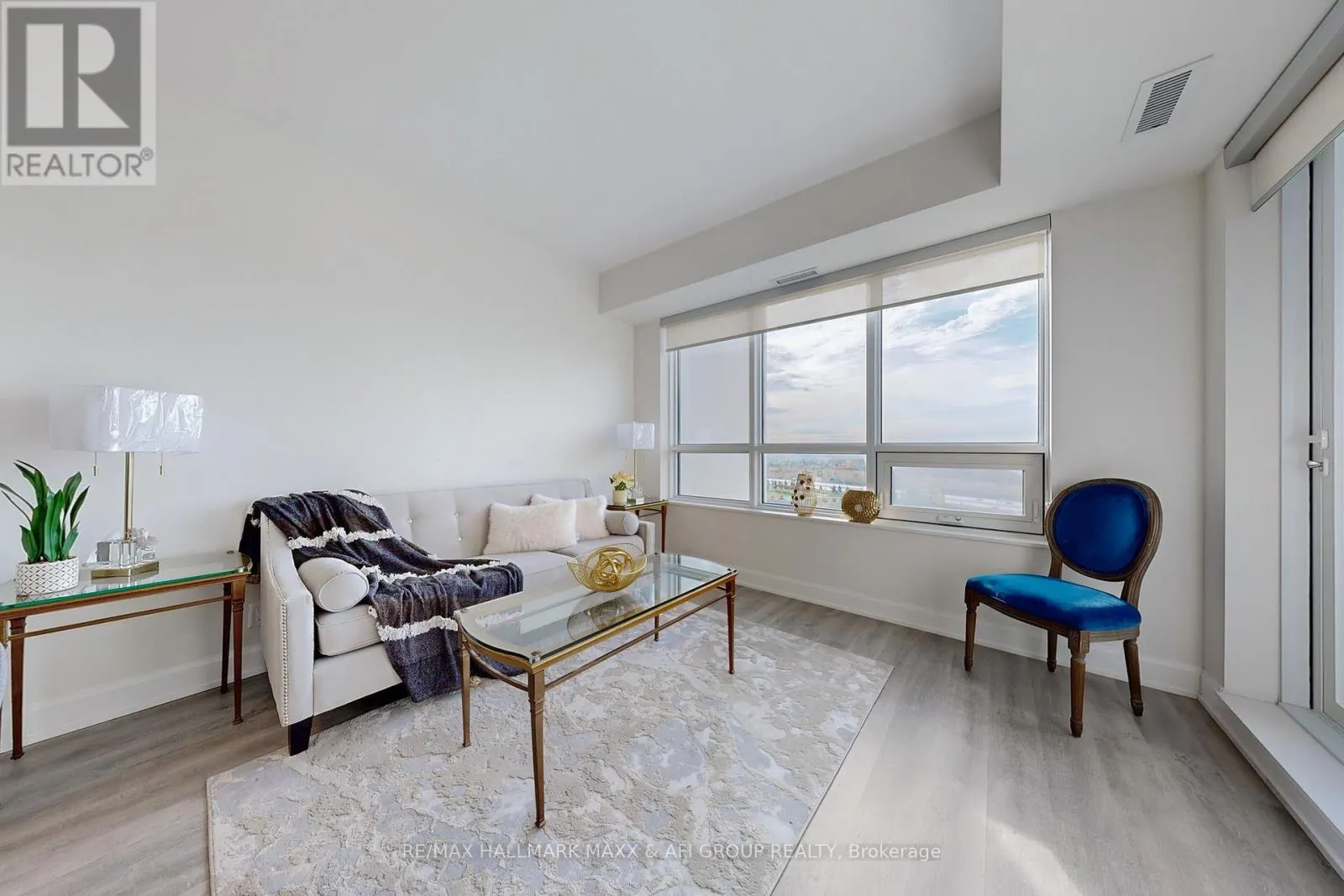 1207 - 12 GANDHI LANE