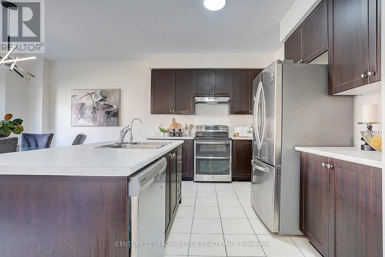 8 HUBNER AVENUE