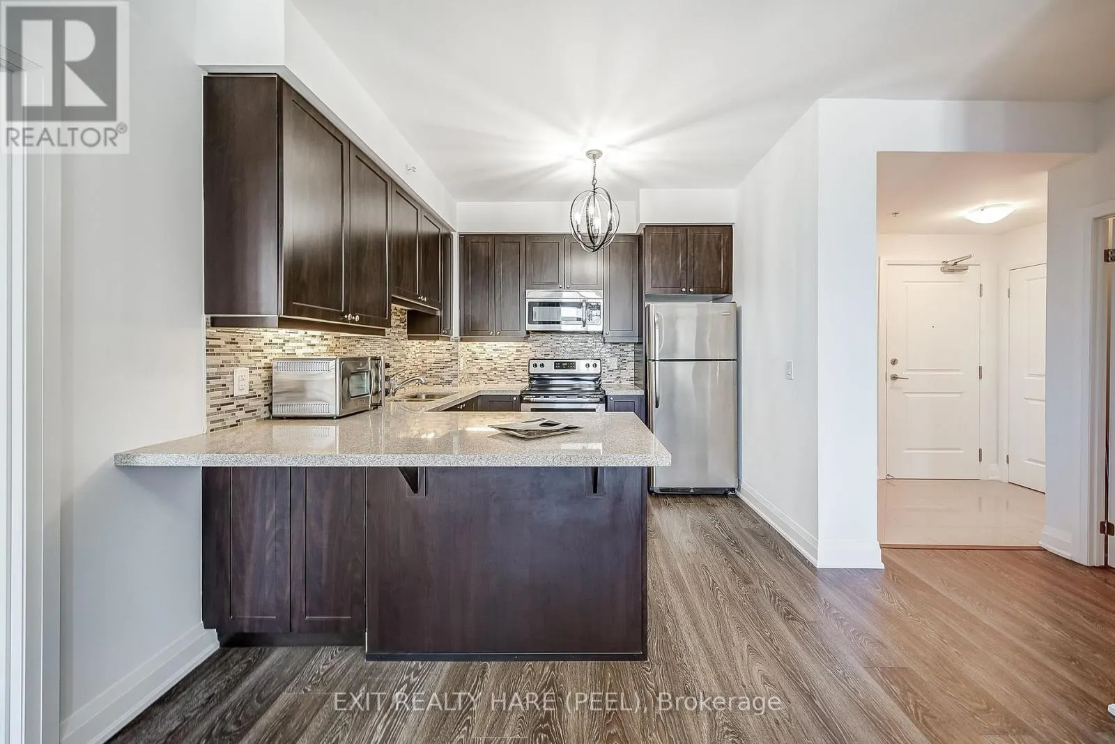 706 - 12 WOODSTREAM BOULEVARD