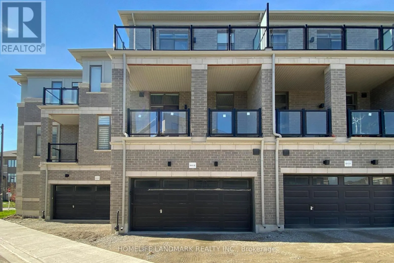 17 KAHSHE LANE