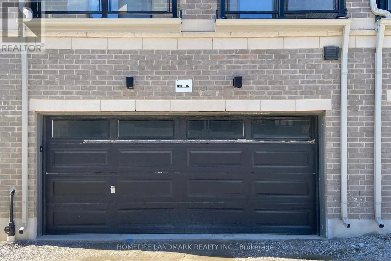 17 KAHSHE LANE