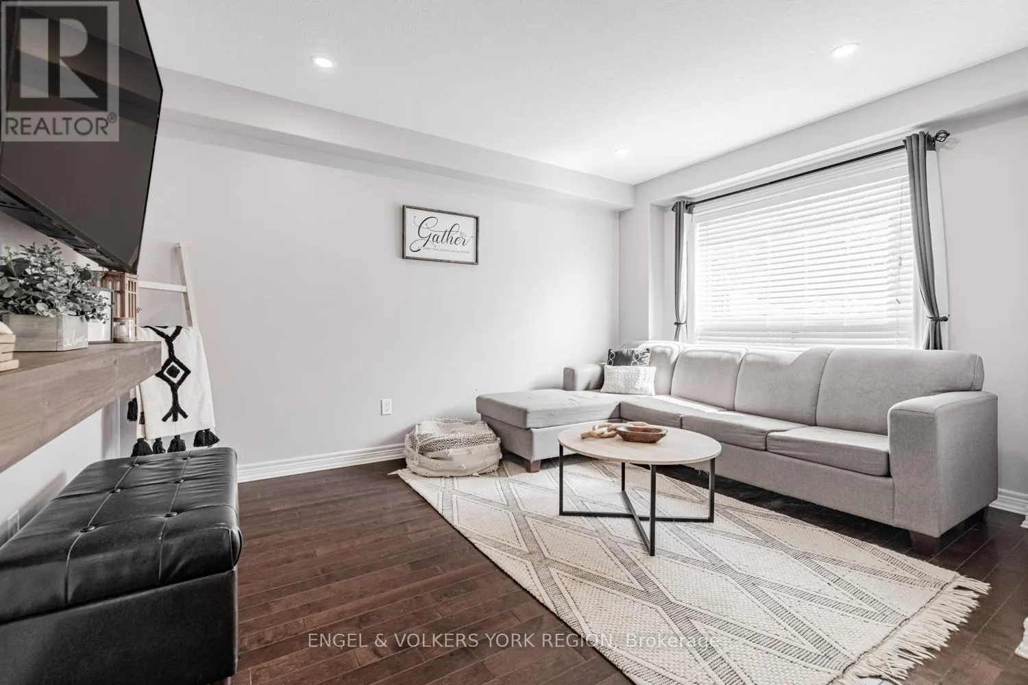 176 BANTING CRESCENT