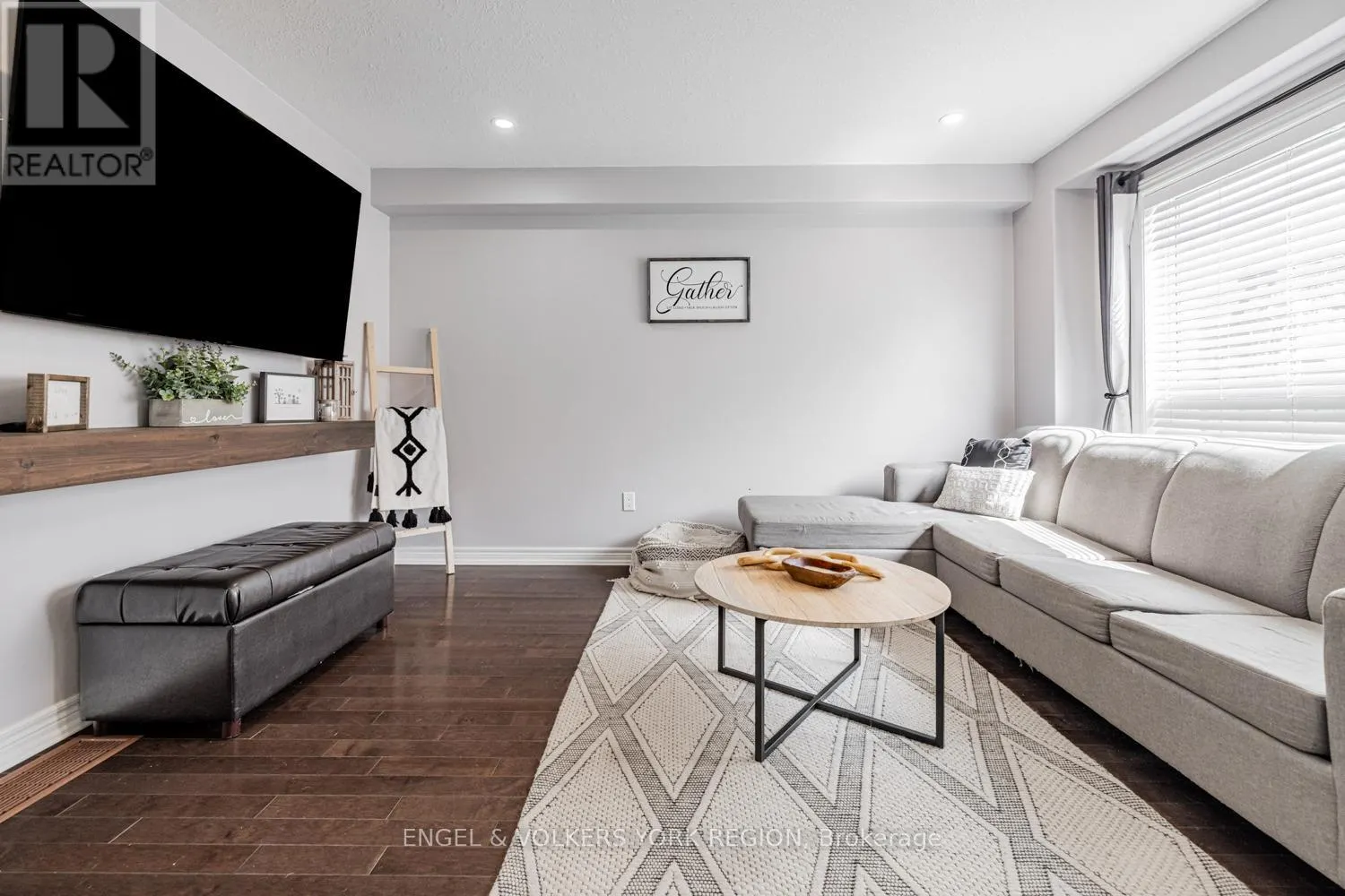 176 BANTING CRESCENT