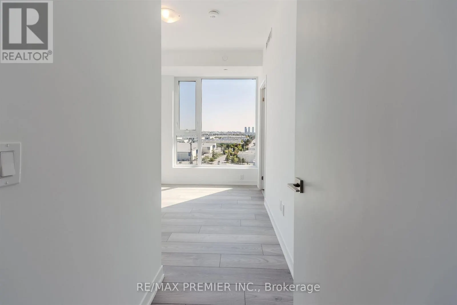 1009 - 474 CALDARI ROAD