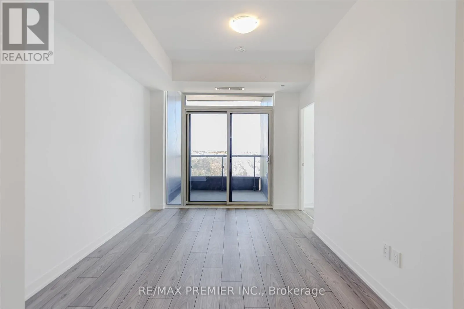 1009 - 474 CALDARI ROAD