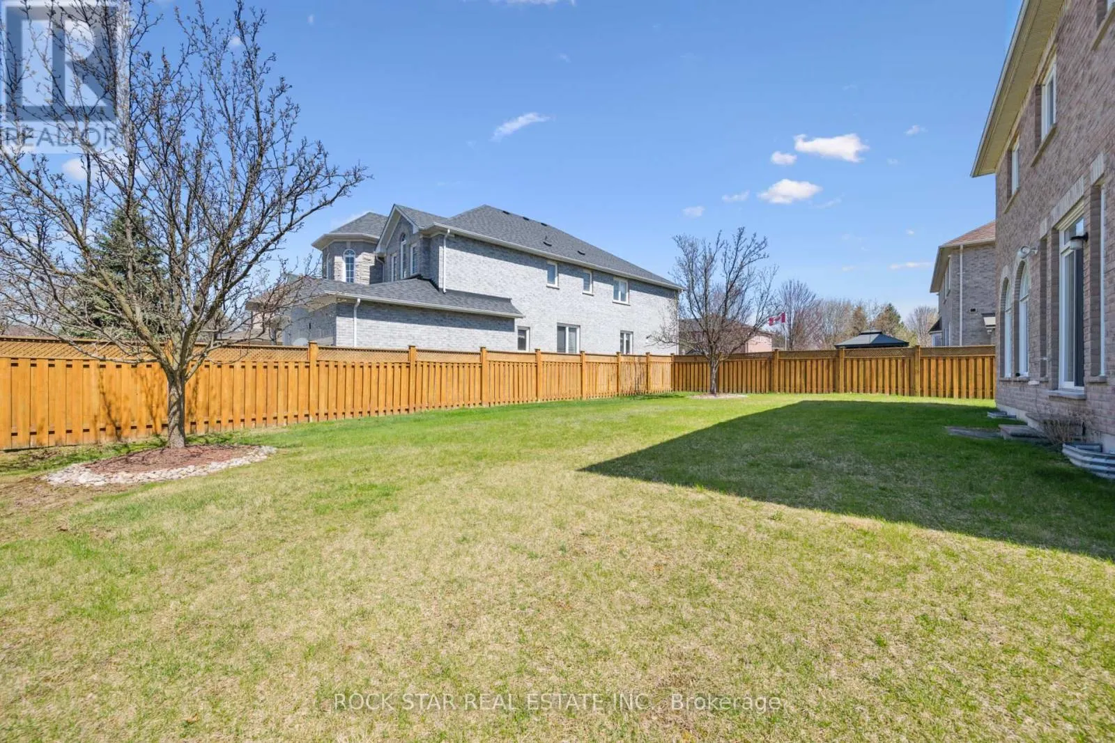 18 BURNDENFORD CRESCENT