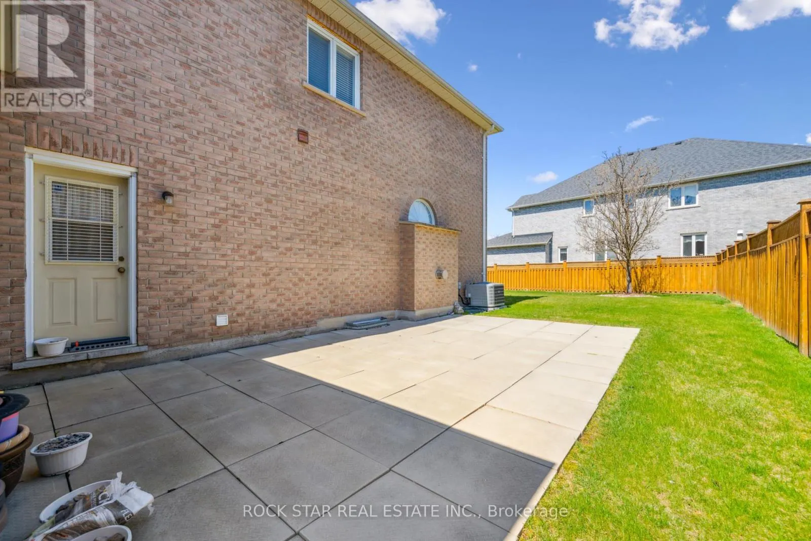 18 BURNDENFORD CRESCENT