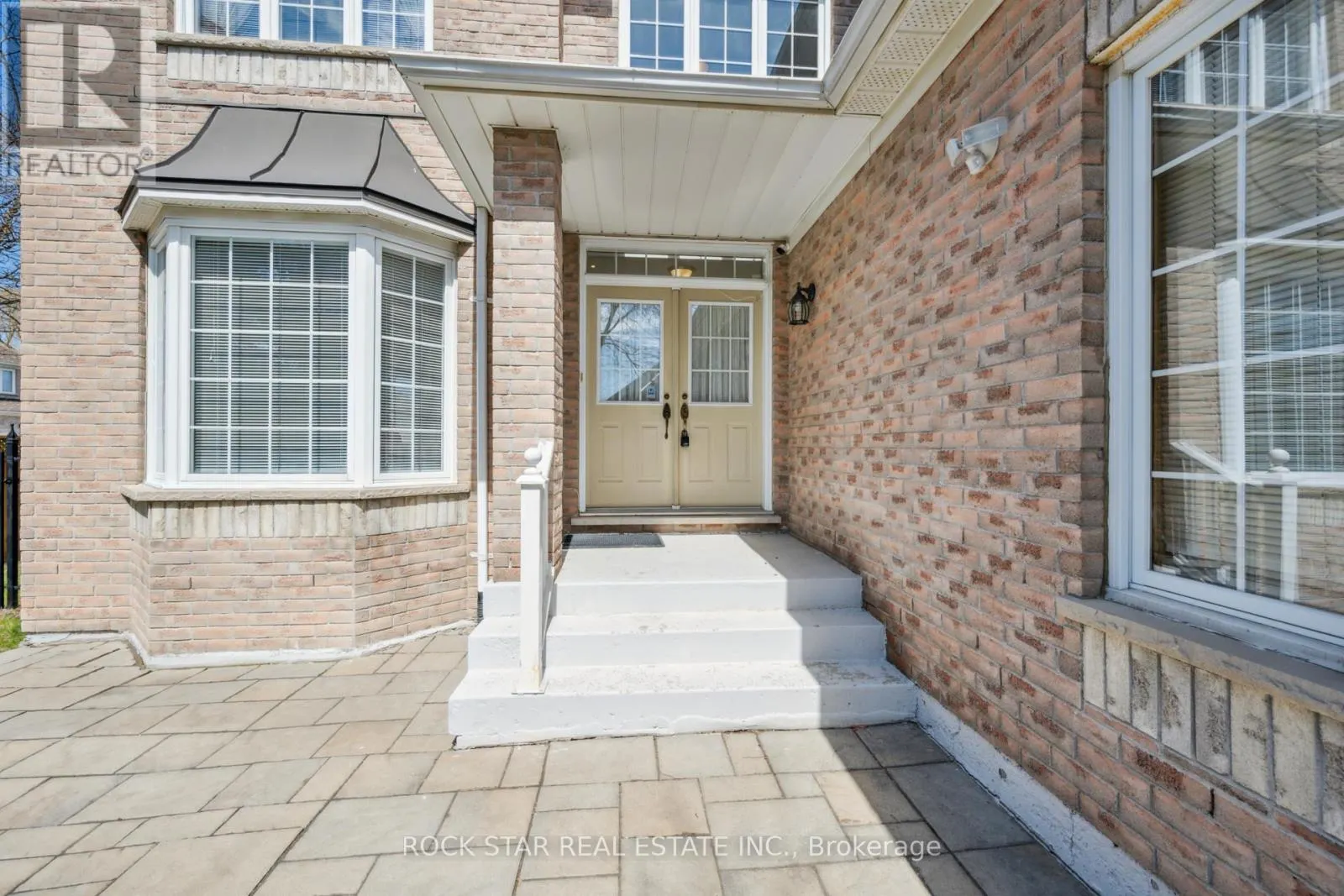 18 BURNDENFORD CRESCENT