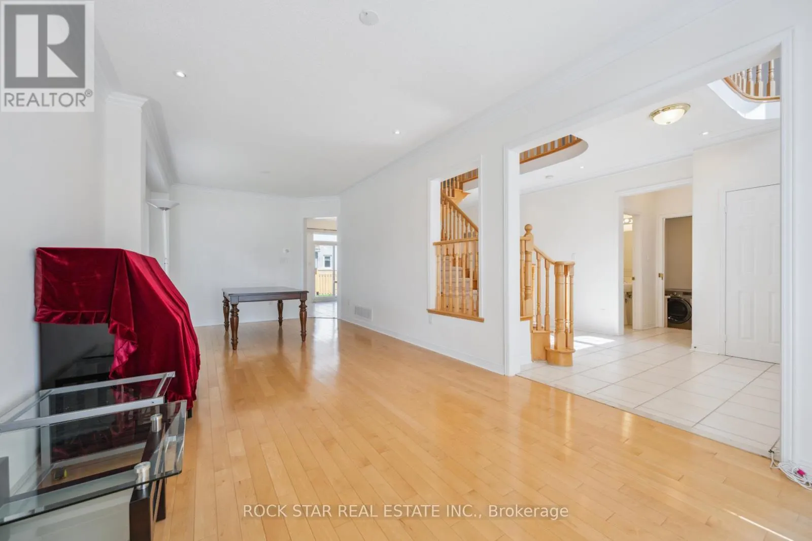 18 BURNDENFORD CRESCENT