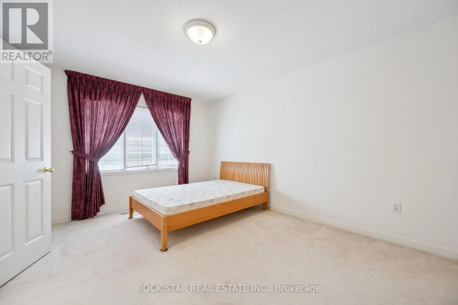 18 BURNDENFORD CRESCENT